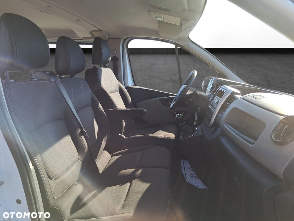 Renault Trafic Brygadowy 6 osób - 13