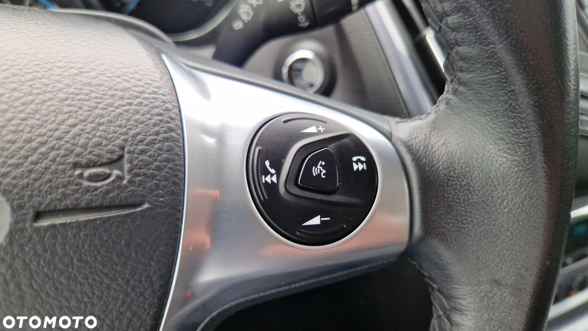 Ford Focus 1.0 EcoBoost Start-Stopp-System TITANIUM - 26