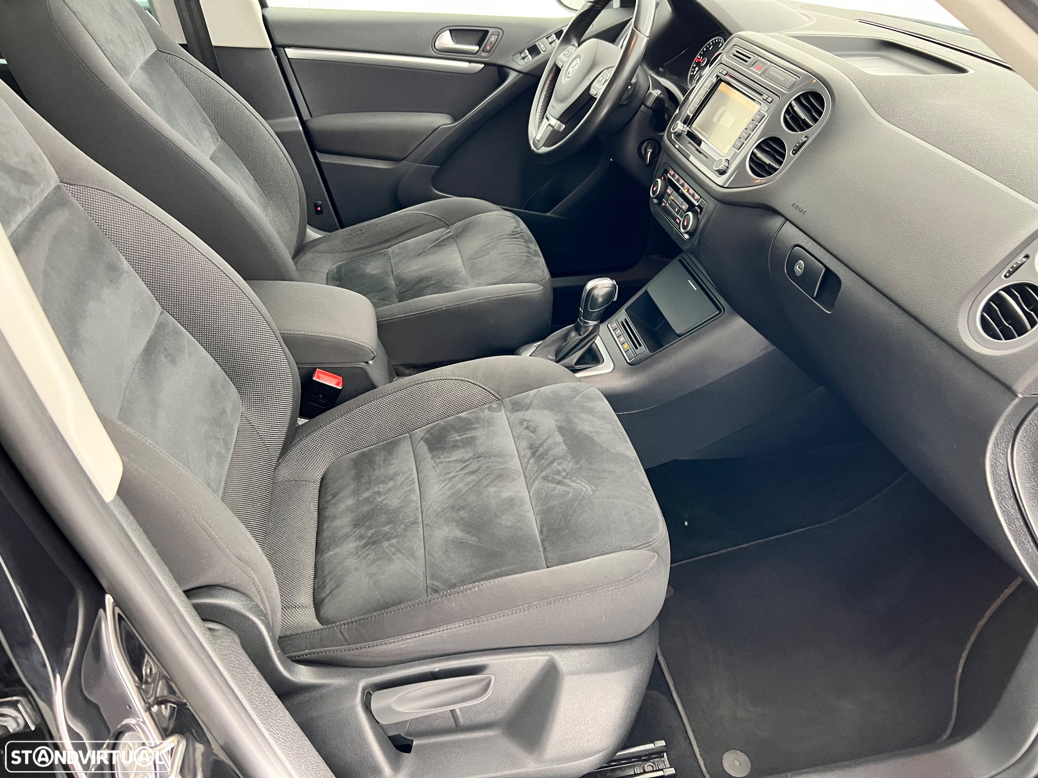 VW Tiguan 2.0 TDI DPF 4Motion DSG Sport & Style - 34