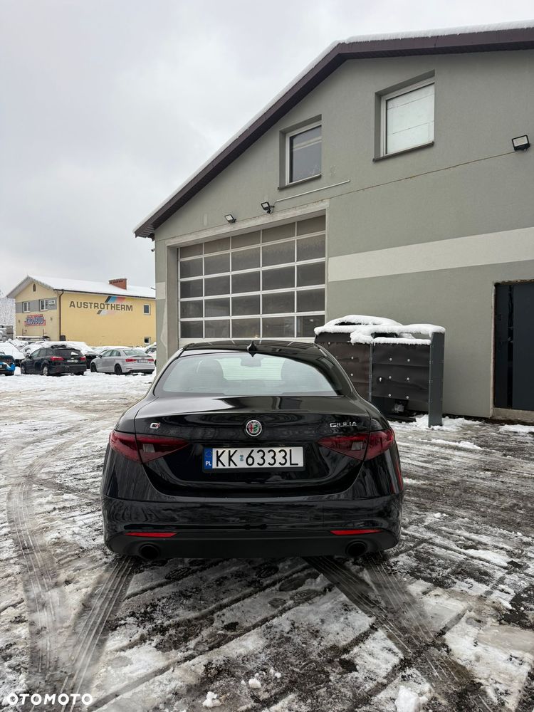 Alfa Romeo Giulia - 14