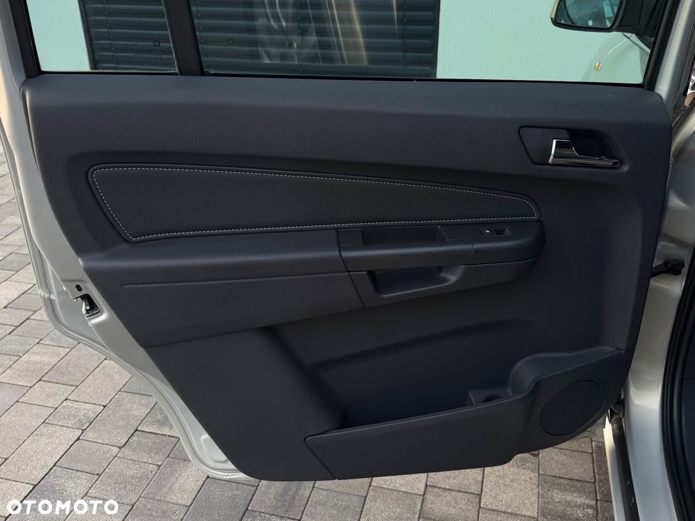 Opel Zafira 1.8 Enjoy - 34