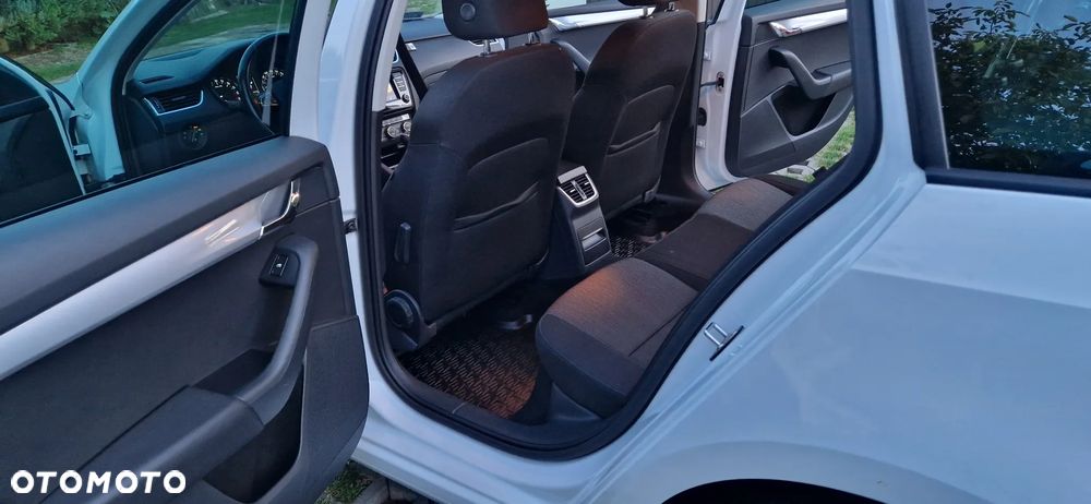 Skoda Octavia 2.0 TDI Style DSG - 9