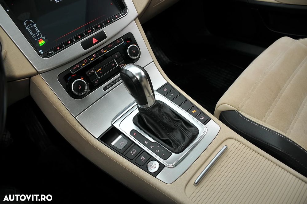 Volkswagen Passat CC - 13