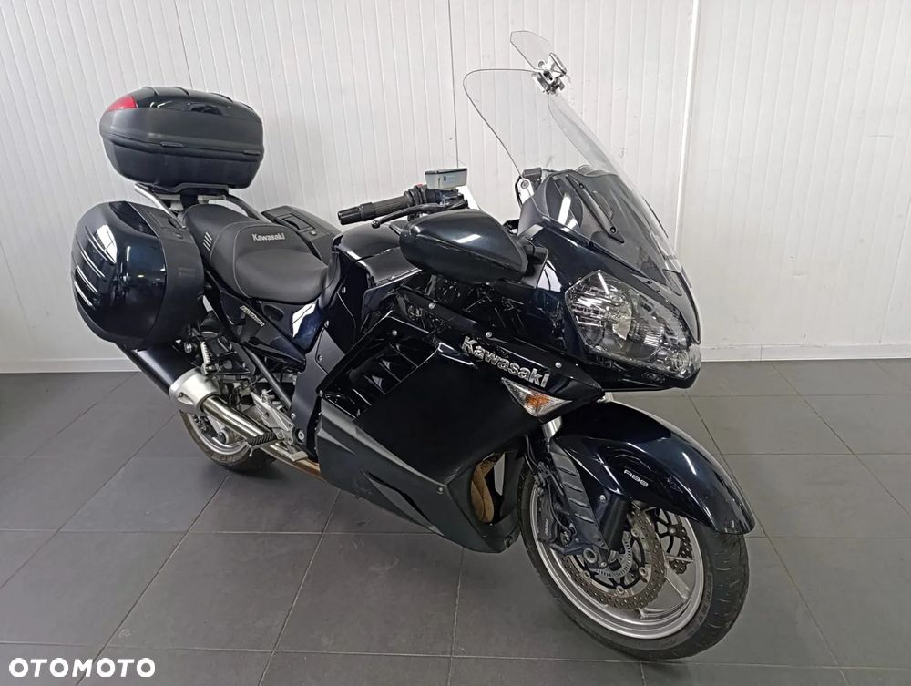 Kawasaki GTR