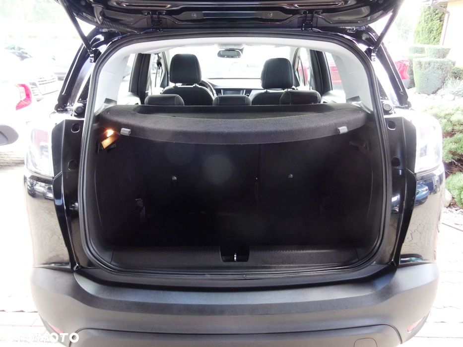 Opel Crossland X - 9