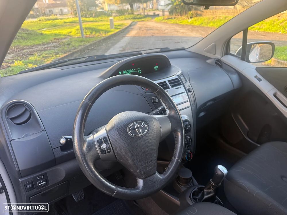 Toyota Yaris 1.0 VVT-i Comfort - 9