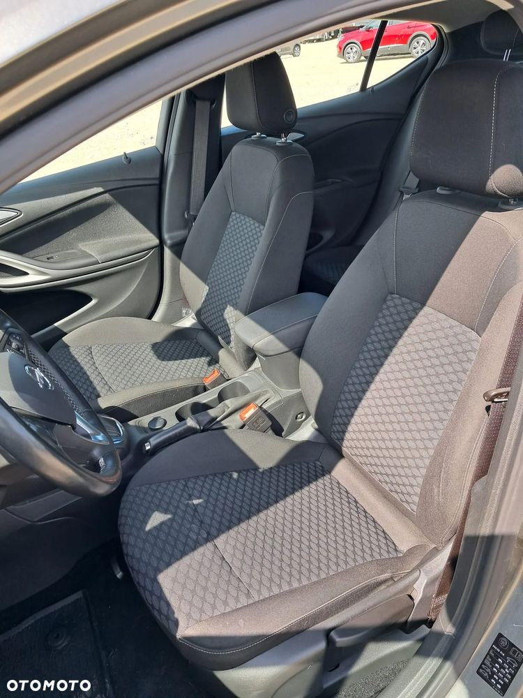 Opel Astra V 1.4 T Edition S&S - 14