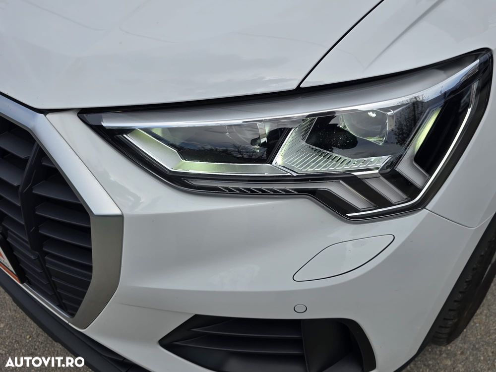 Audi Q3 45 TFSIe S tronic - 4