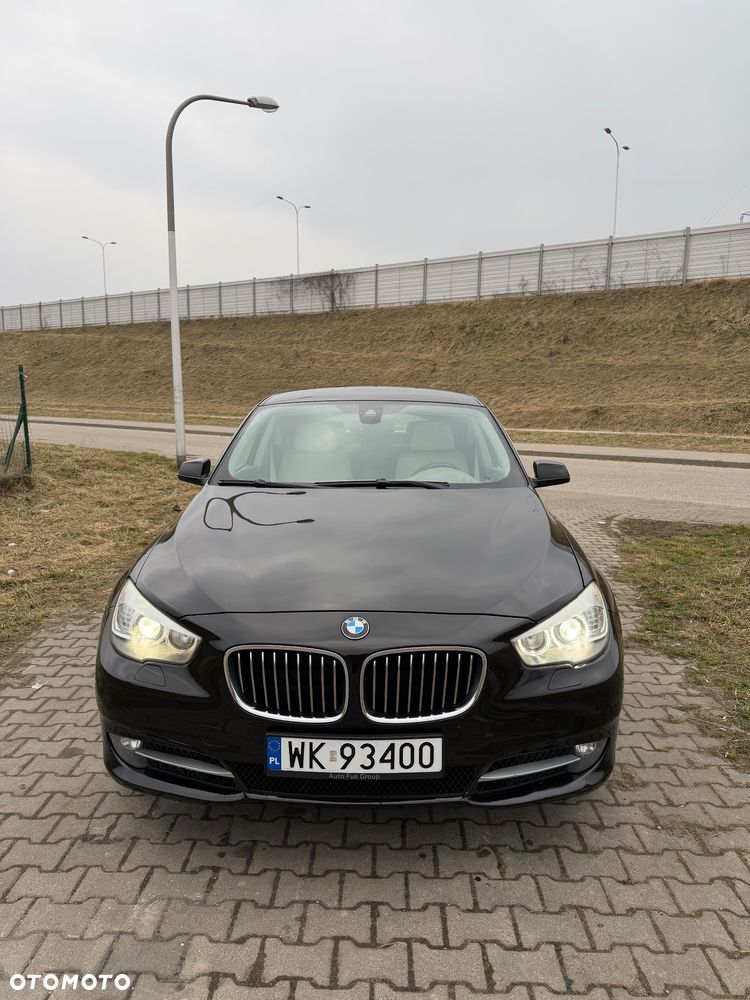 BMW 5GT 535d xDrive Tursimo Modern Line - 2