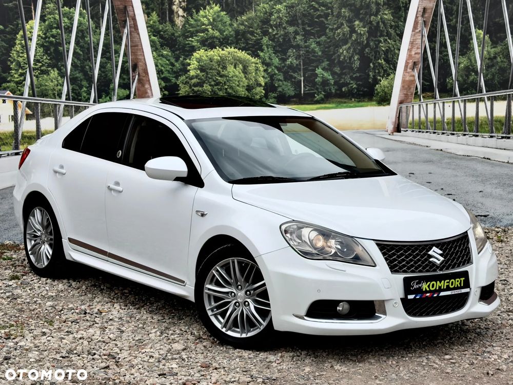 Suzuki Kizashi 2.4 4x4 CVT Sport - 8