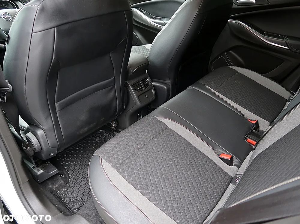 Opel Grandland X 1.2 T GPF Design Line S&S - 15