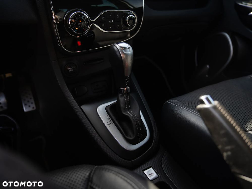 Renault Clio 1.6 R.S 200 EDC - 17
