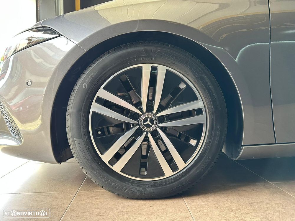 Mercedes-Benz A 180 d 8G-DCT Special Edition - 12