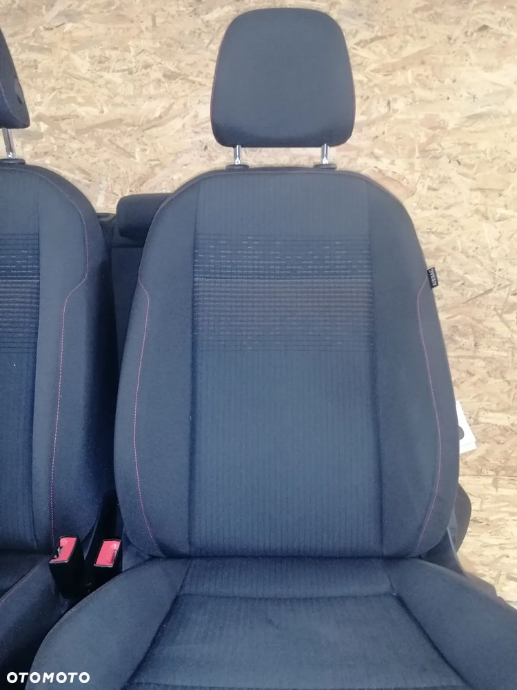 Środek Fotele Golf 7 Lift HB - 11