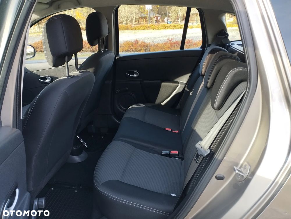 Renault Clio 1.2 16V Alize Euro5 - 8