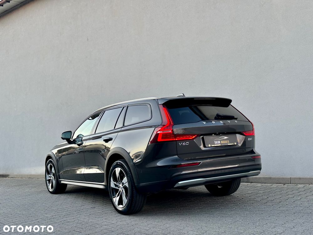 Volvo V60 ver-b4-d-awd-ultimate - 11