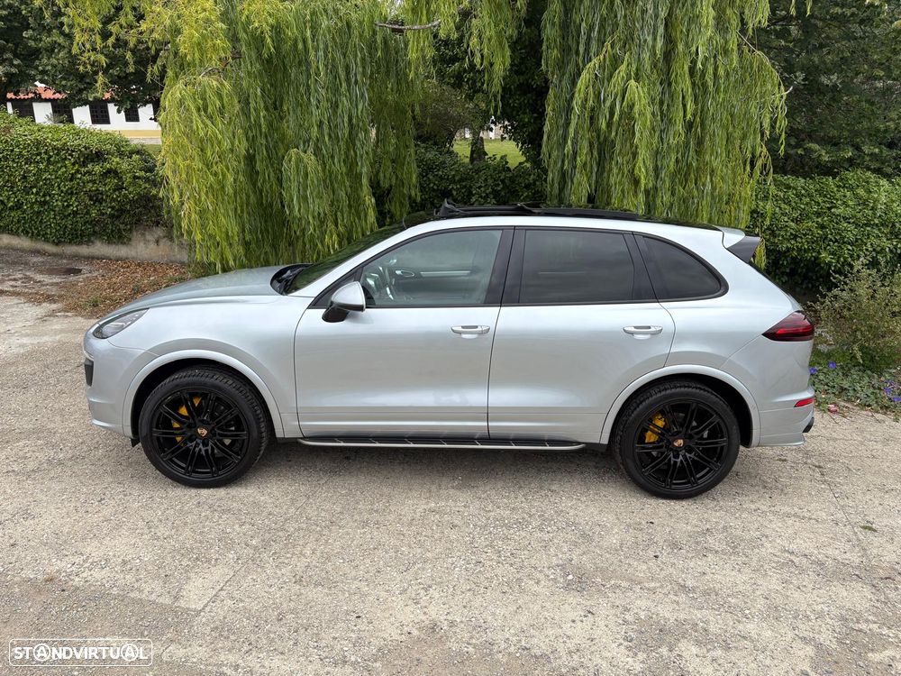 Porsche Cayenne Platinum Edition - 8
