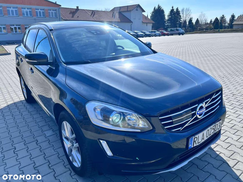 Volvo XC 60 D4 Geartronic Momentum - 16