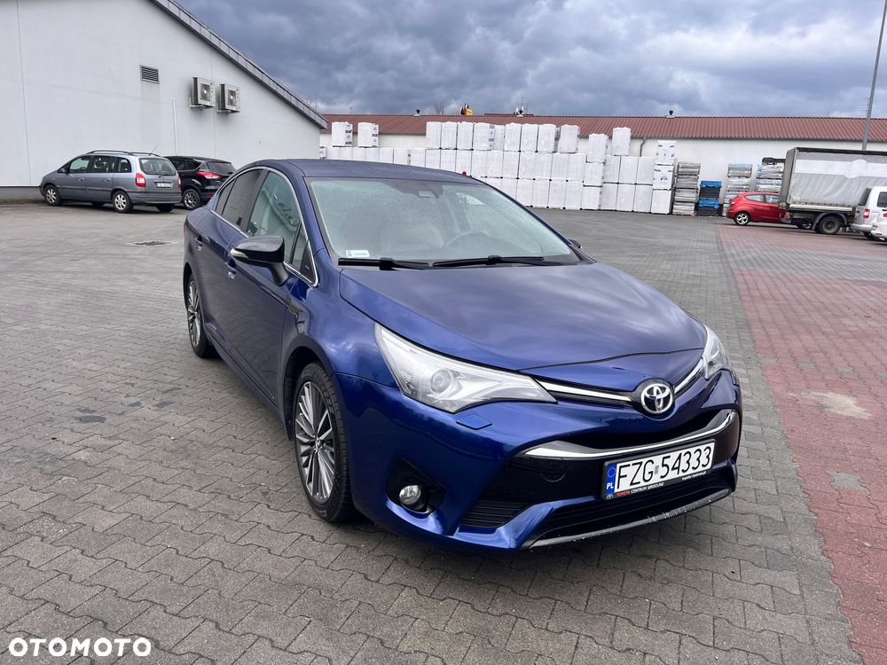 Toyota Avensis 1.8 Selection - 4