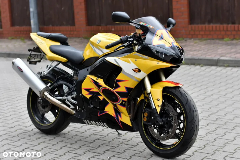 Yamaha R6 - 3