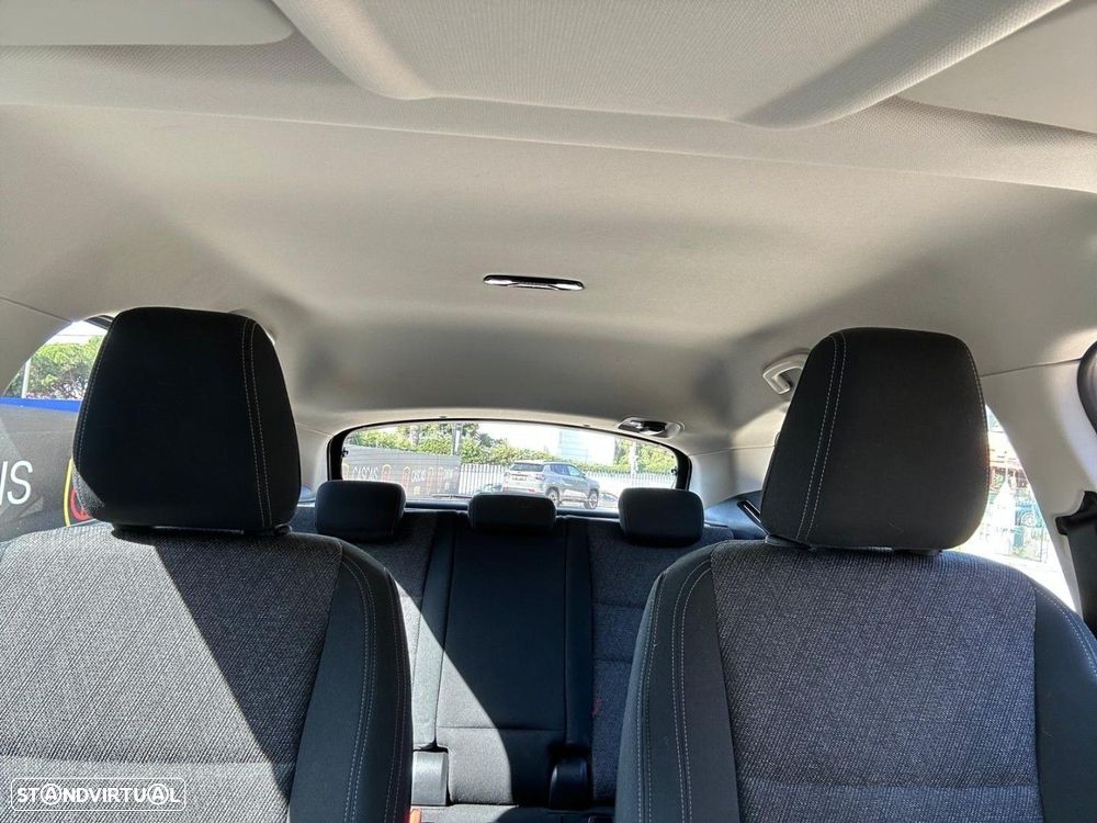 BMW 225xe Active Tourer - 22