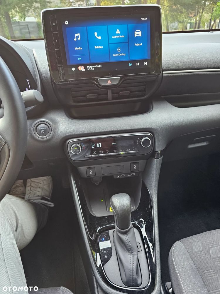 Toyota Yaris Hybrid 130 1.5 VVT-i Style - 11