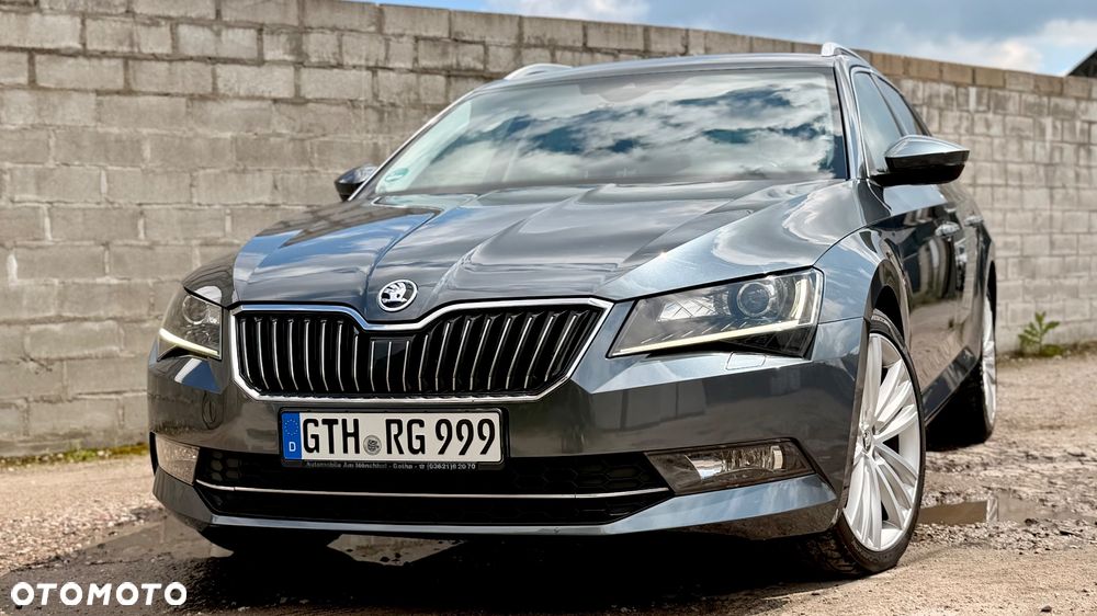 Skoda Superb 2.0 TDI Premium Edition - 2