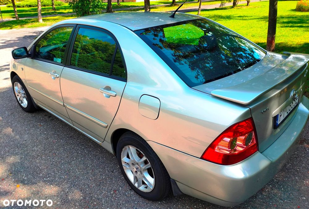 Toyota Corolla 1.6 VVT-i Sol - 3