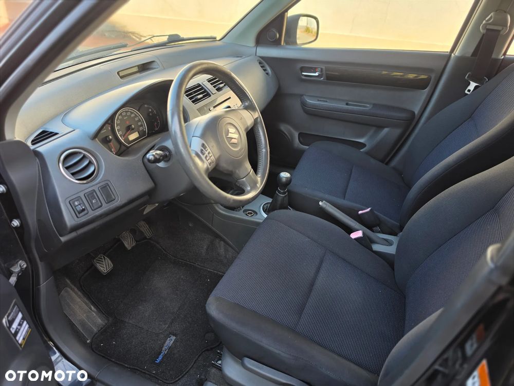 Suzuki Swift - 10