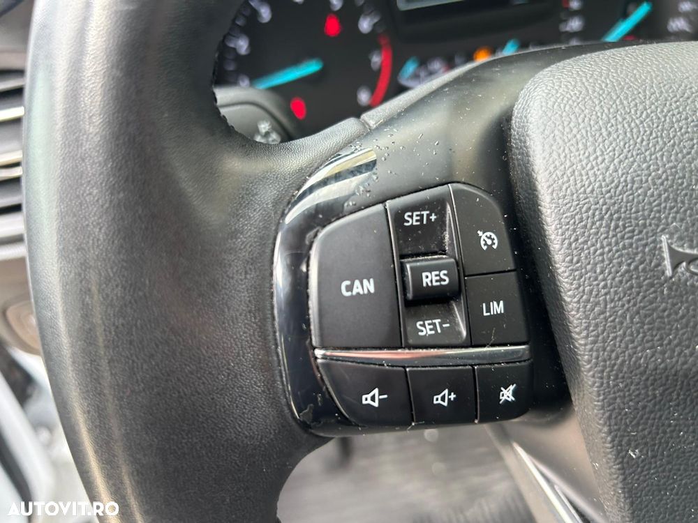 Ford Focus 1.0 EcoBoost Trend - 17