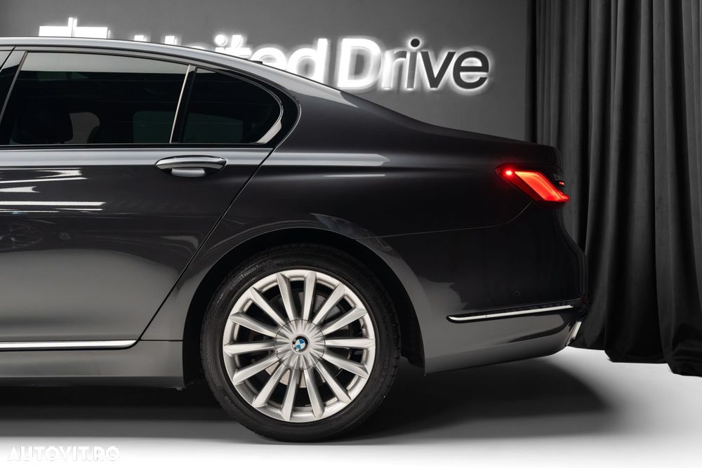 BMW Seria 7 740d xDrive - 9