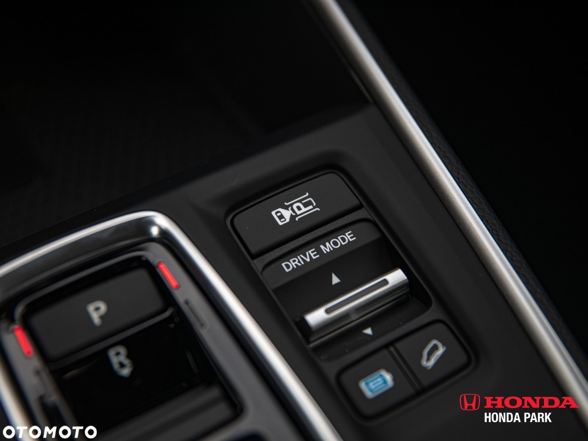 Honda CR-V 2.0 i-MMD PHEV Advance Tech 2WD CVT - 17