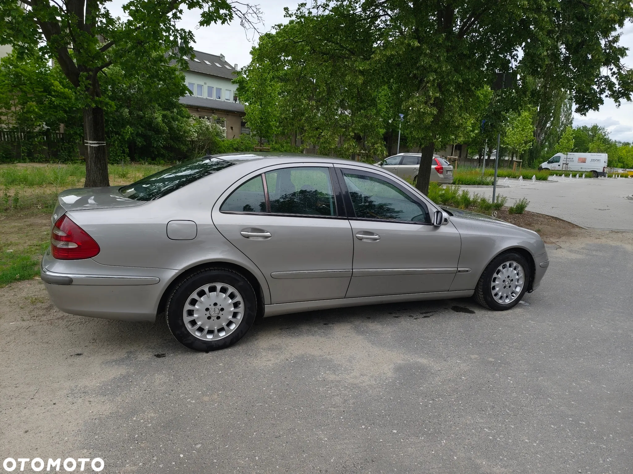 Mercedes-Benz Klasa E 200 CDI Avantgarde - 4