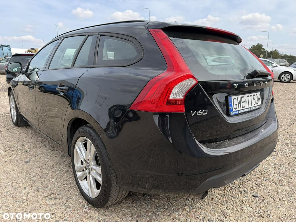 Volvo V60 D3 Geartronic Summum - 4