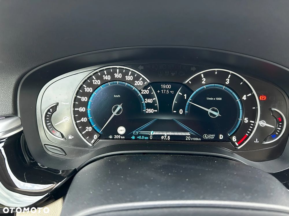 BMW Seria 5 520d xDrive - 40