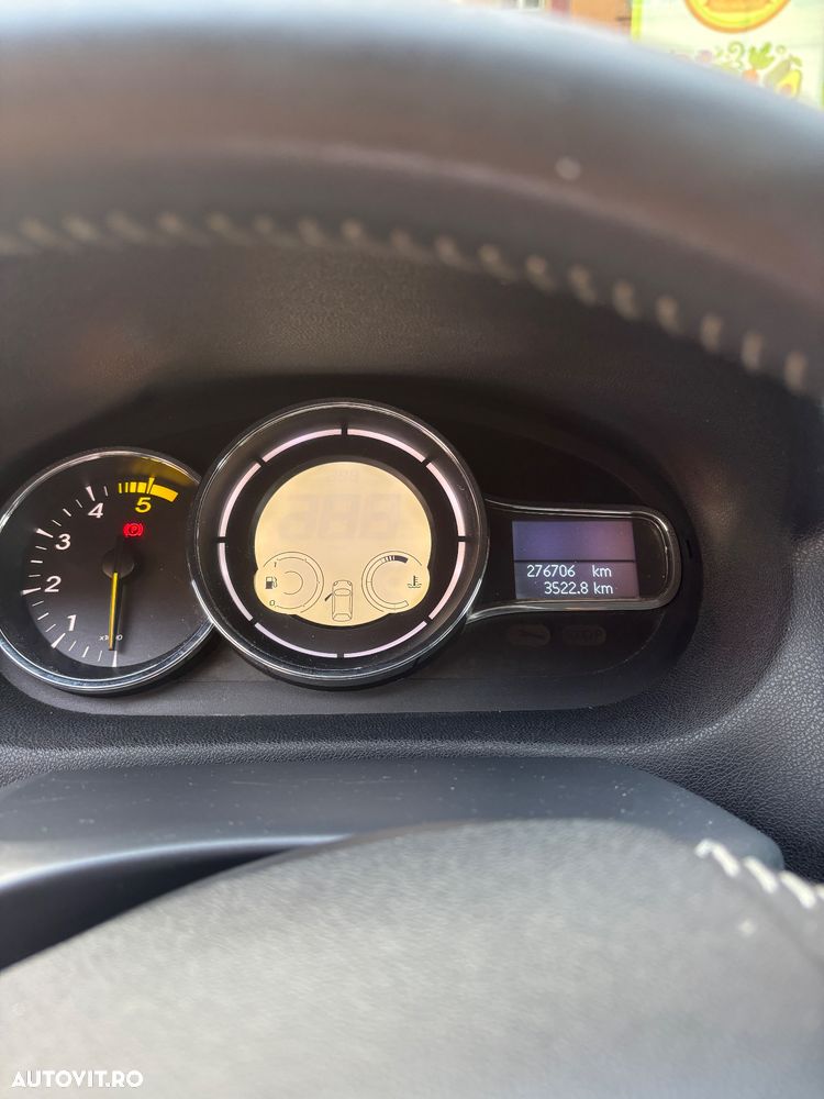 Renault Megane - 8