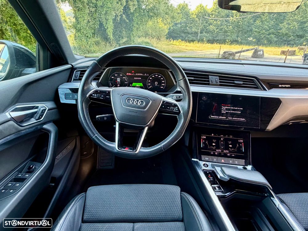 Audi e-tron 55 quattro S line - 34