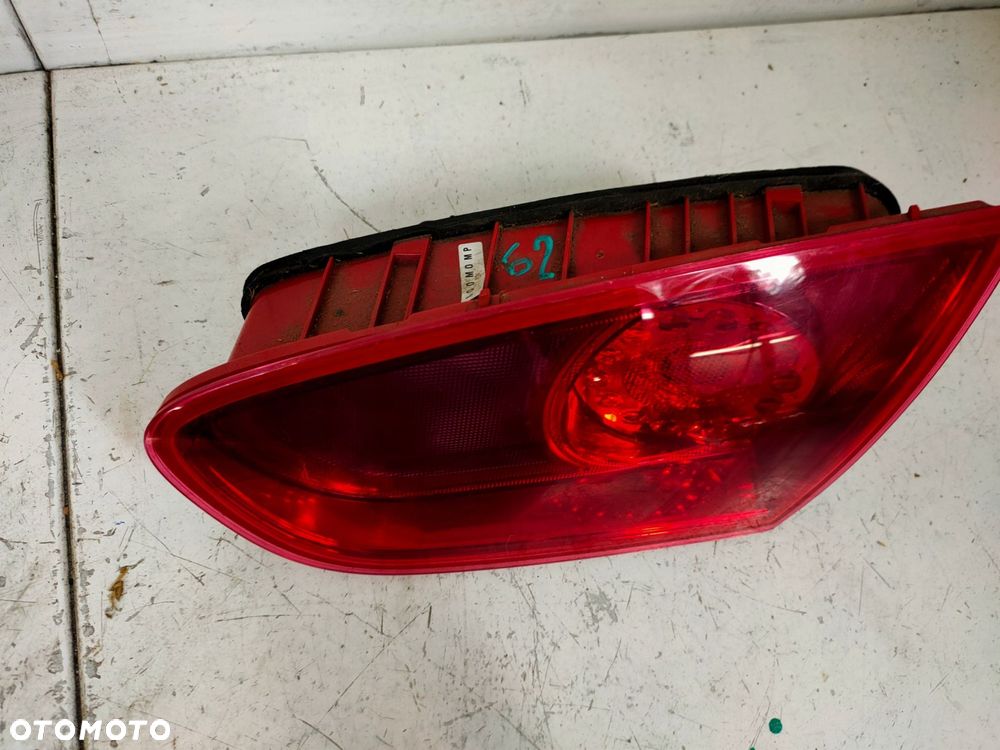 lampa prawy tył w klapę leon ii lift 1p0945094f - 3