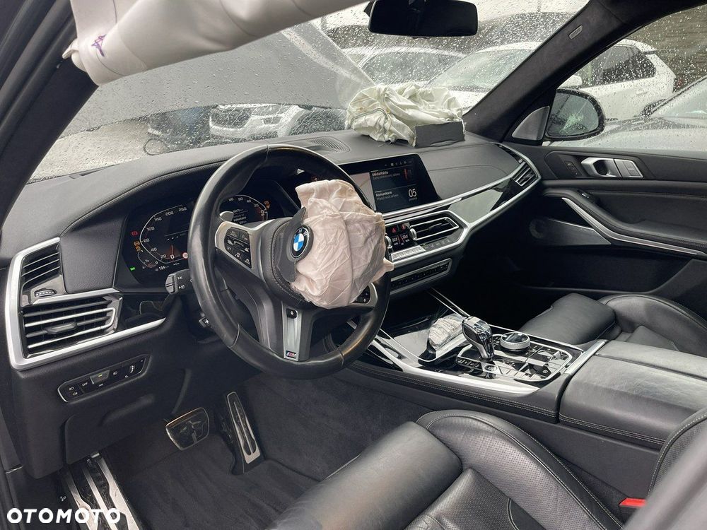 BMW X7 M50i sport - 7