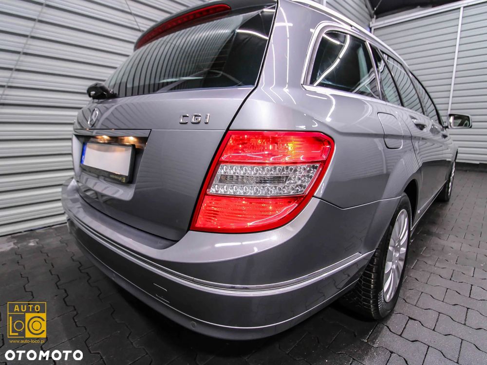 Mercedes-Benz Klasa C 180 CGI Automatik BlueEFFICIENCY Elegance - 29