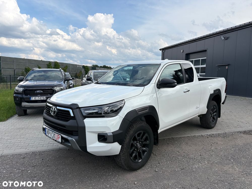 Toyota Hilux - 3