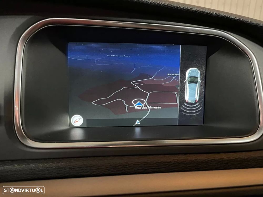 Volvo V40 Cross Country 1.6 D2 Momentum Powershift - 13