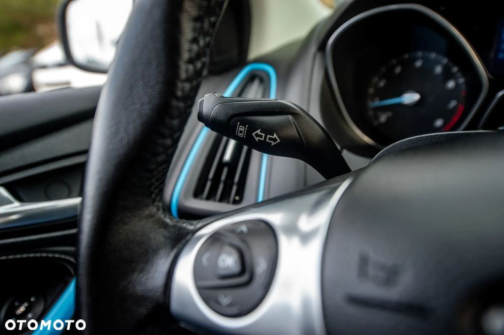 Ford Focus 1.6 EcoBoost Start-Stopp-System Champions Edition - 35