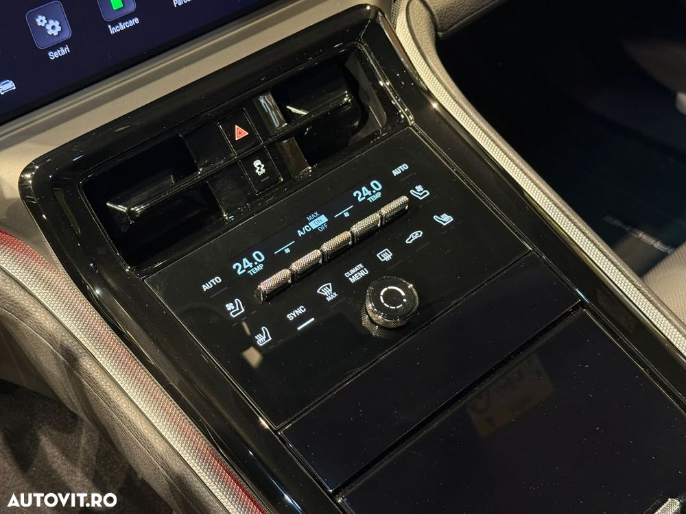 Porsche Panamera 4 E-Hybrid - 16