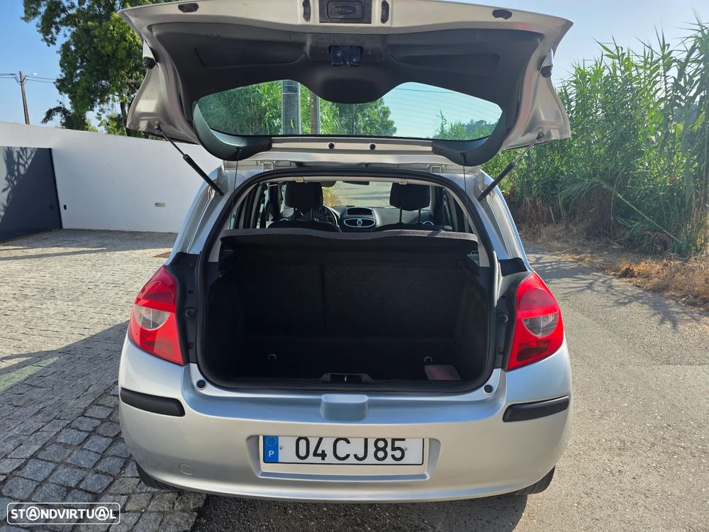 Renault Clio 1.2 16V Confort - 7