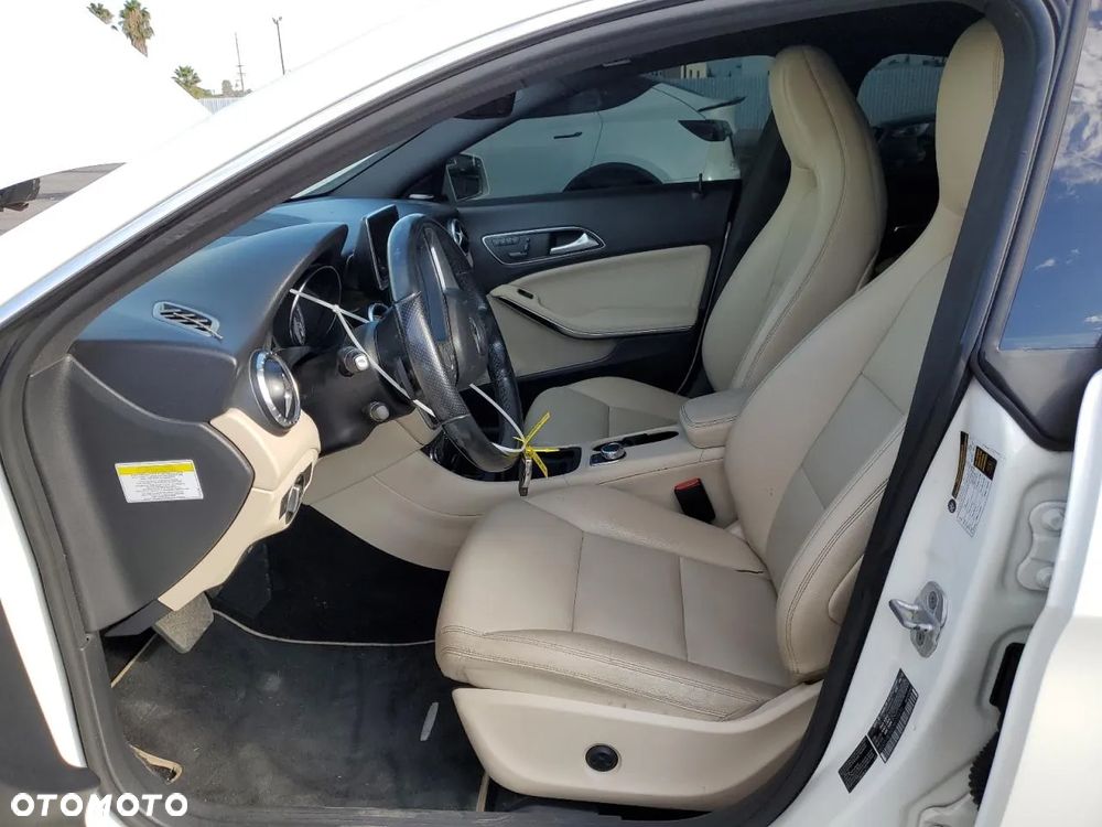 Mercedes-Benz CLA Sport - 8