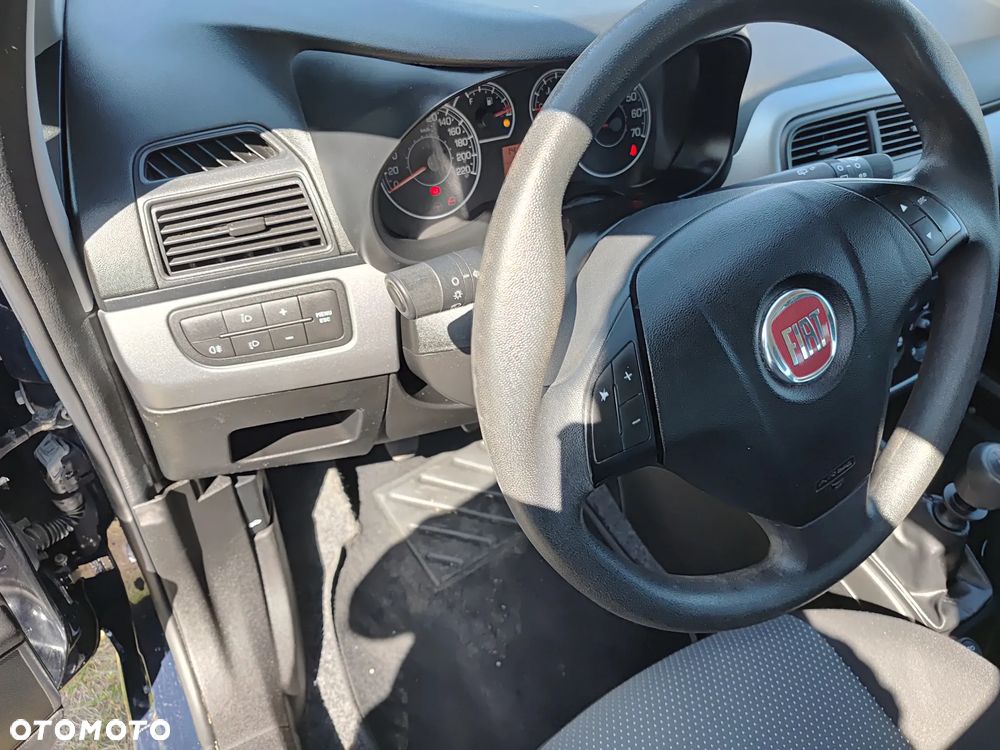 Fiat Punto - 16