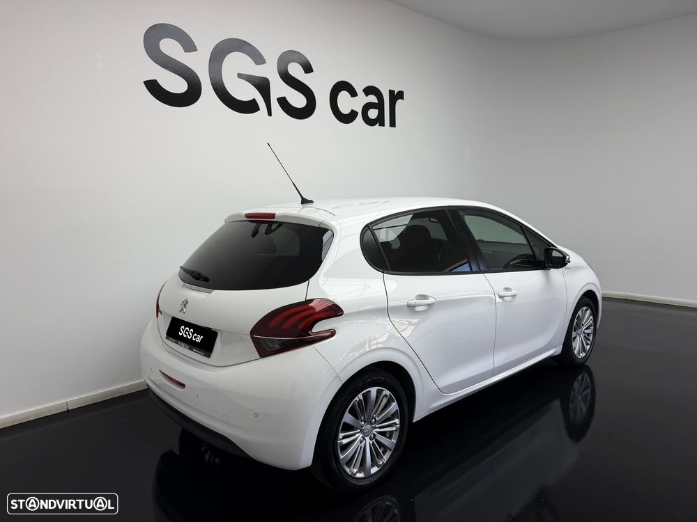 Peugeot 208 1.2 PureTech Style - 5