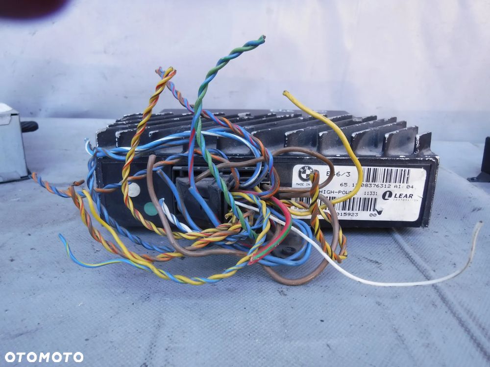 BMW E46 WZMACNIACZ HIFI 8376312