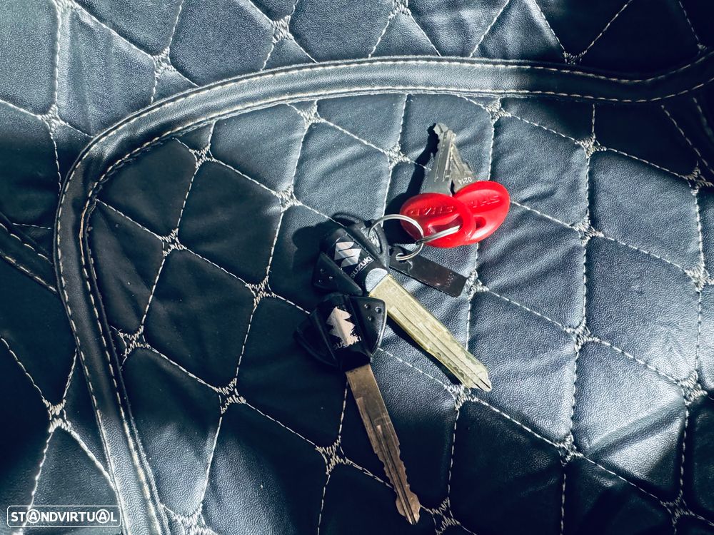 Suzuki V DL STROM 250 - 30